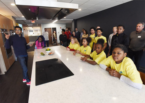 Benton Harbor Students Pitch Mobile App Projects for Real-life Problems