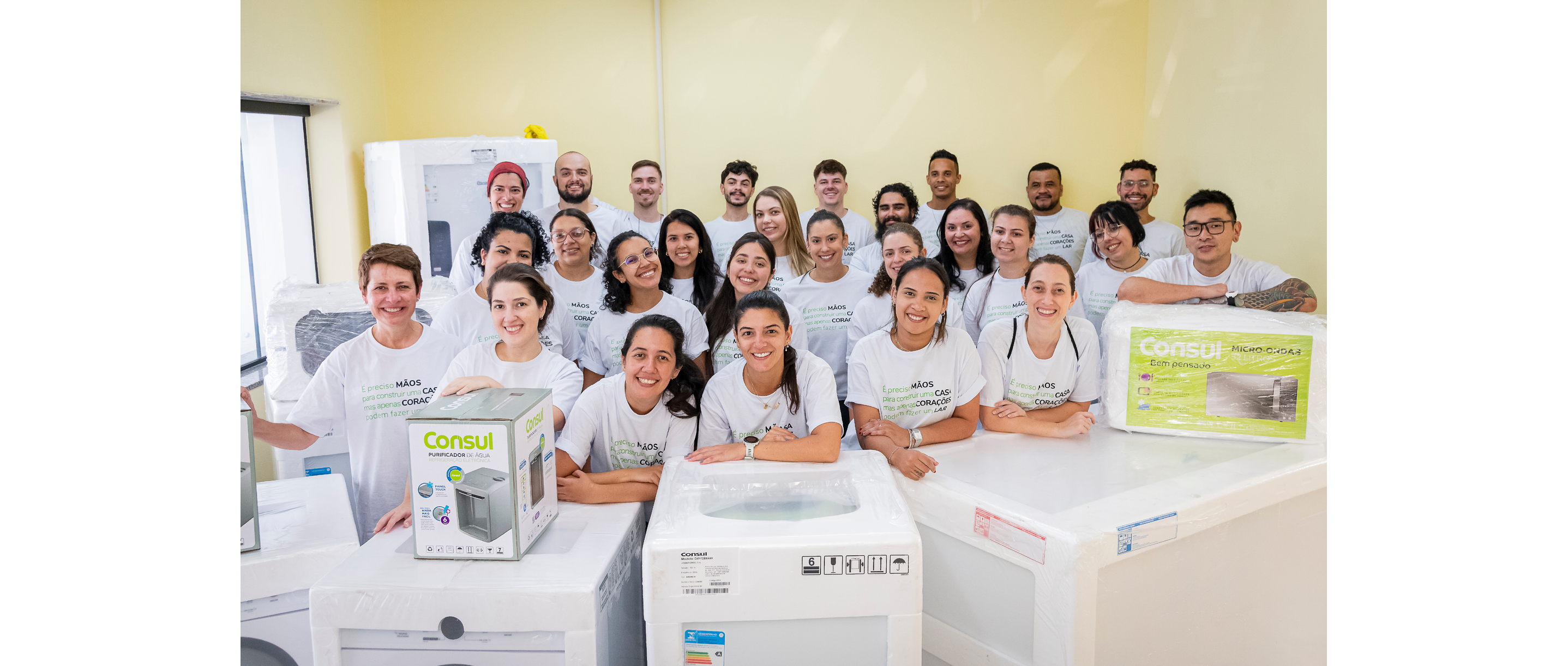 Consulado group volunteer photo