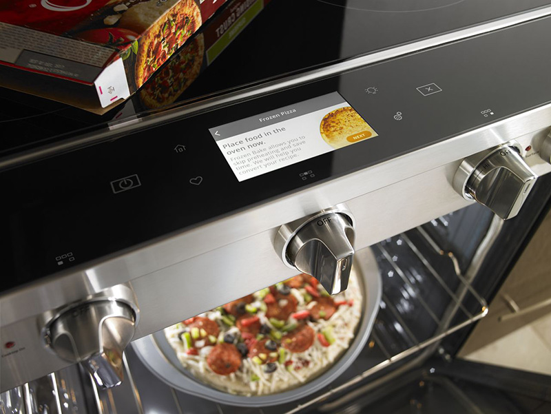 Smart Contemporary Handle Slide-in Gas Range with EZ-2-Lift™ Hinged Cast-iron Grates